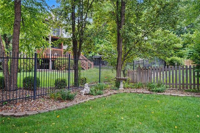 5910 W 154th Street, Overland Park, KS 66223