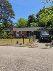 201 Scarborough Street, Spring Lake, NC 28390