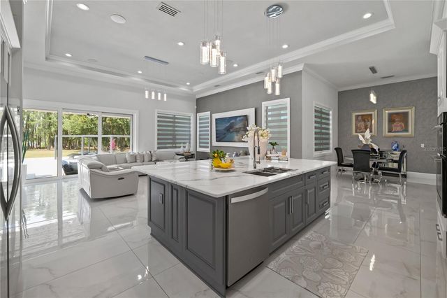3317 CRENSHAW LAKE ROAD, Lutz, FL 33548