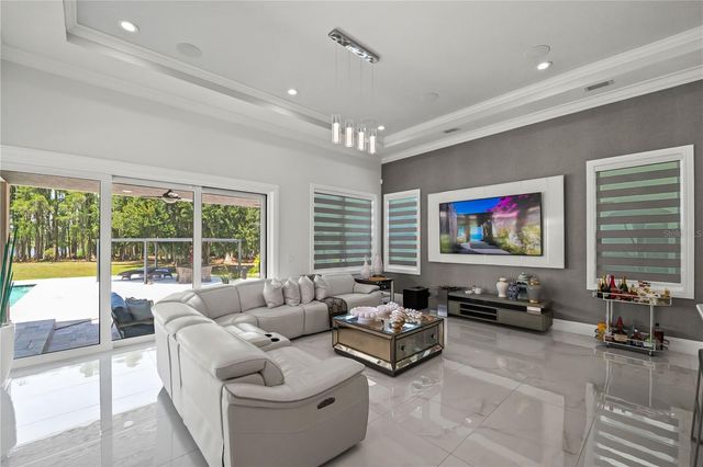 3317 CRENSHAW LAKE ROAD, Lutz, FL 33548