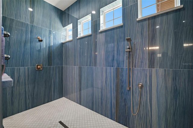 3317 CRENSHAW LAKE ROAD, Lutz, FL 33548