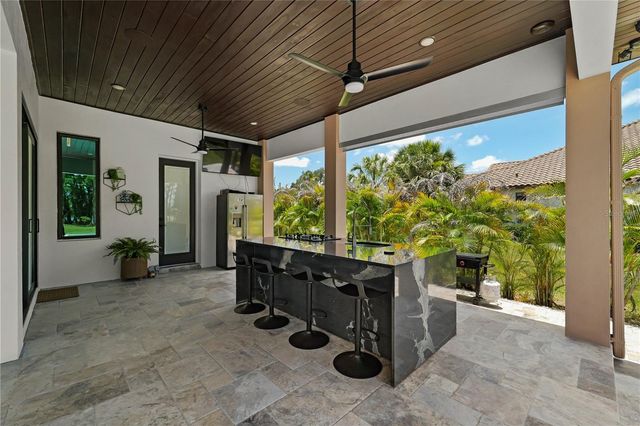 3317 CRENSHAW LAKE ROAD, Lutz, FL 33548