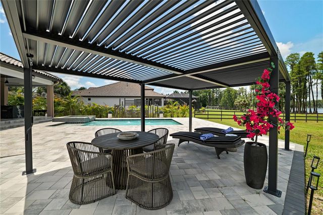 3317 CRENSHAW LAKE ROAD, Lutz, FL 33548
