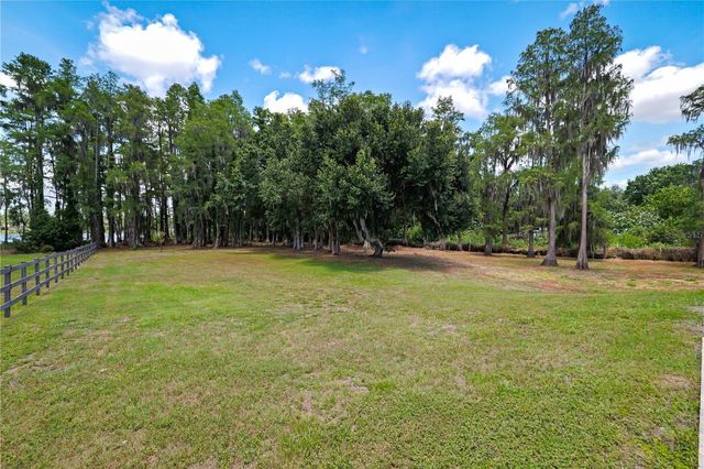 3317 CRENSHAW LAKE ROAD, Lutz, FL 33548