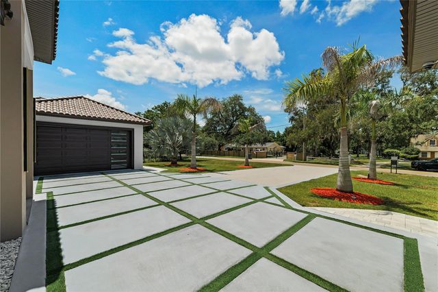 3317 CRENSHAW LAKE ROAD, Lutz, FL 33548