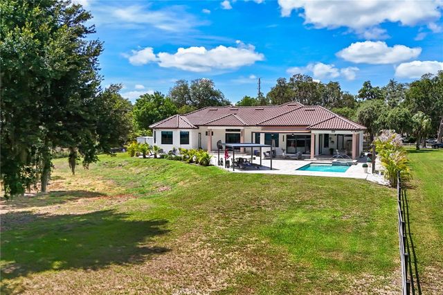 3317 CRENSHAW LAKE ROAD, Lutz, FL 33548