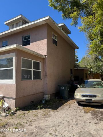 554 Cedar Street, Daytona Beach, FL 32114