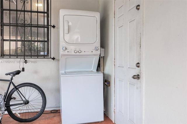 14601 NW 10th Ave, Miami, FL 33168