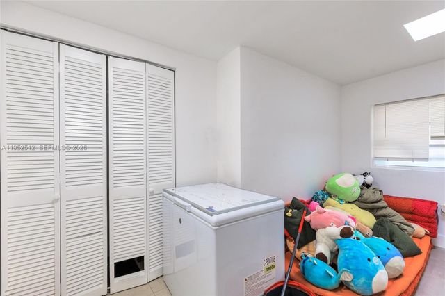 14601 NW 10th Ave, Miami, FL 33168