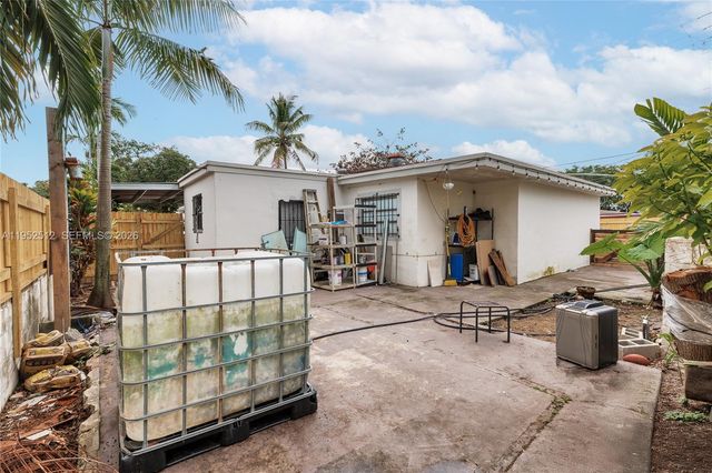 14601 NW 10th Ave, Miami, FL 33168