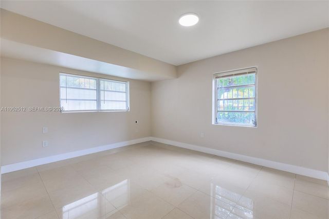 14601 NW 10th Ave, Miami, FL 33168