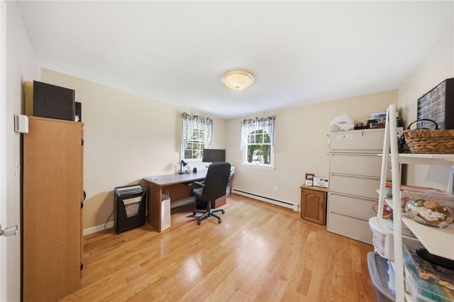60 Brookwood Road, South Kingstown, RI 02879