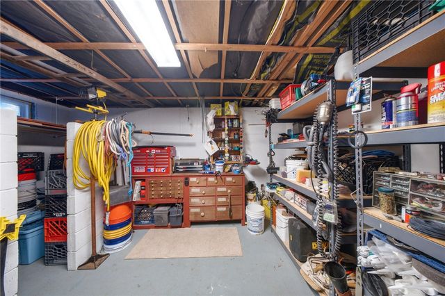 60 Brookwood Road, South Kingstown, RI 02879