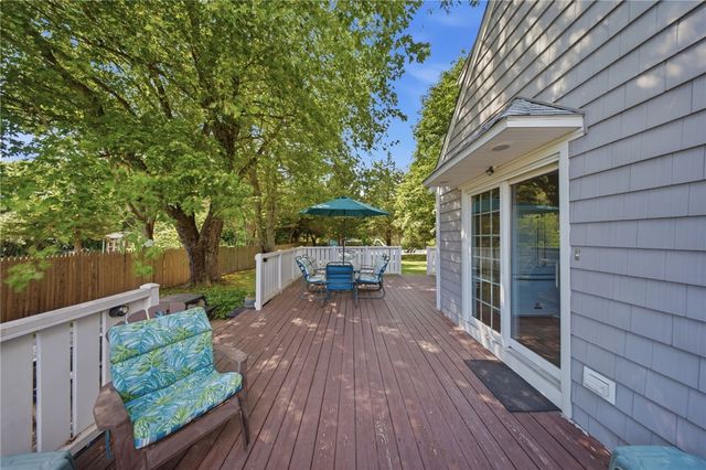 60 Brookwood Road, South Kingstown, RI 02879