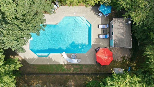 60 Brookwood Road, South Kingstown, RI 02879