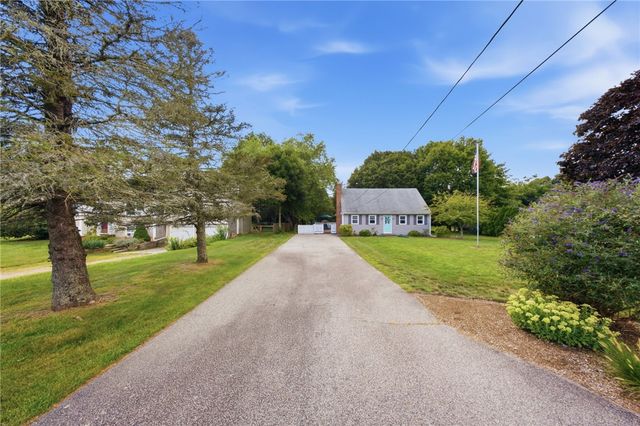 60 Brookwood Road, South Kingstown, RI 02879
