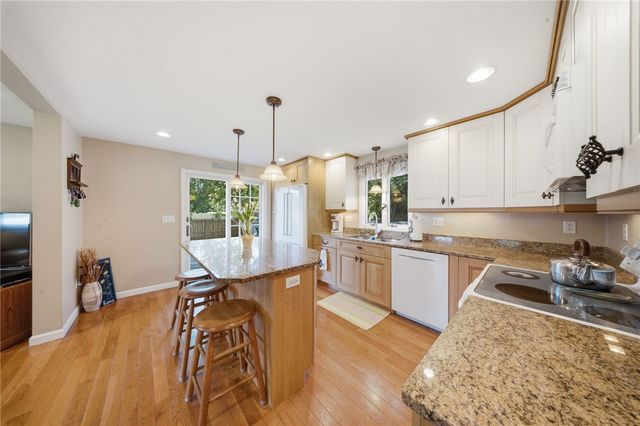 60 Brookwood Road, South Kingstown, RI 02879