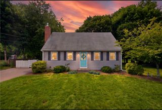 60 Brookwood Road, South Kingstown, RI 02879