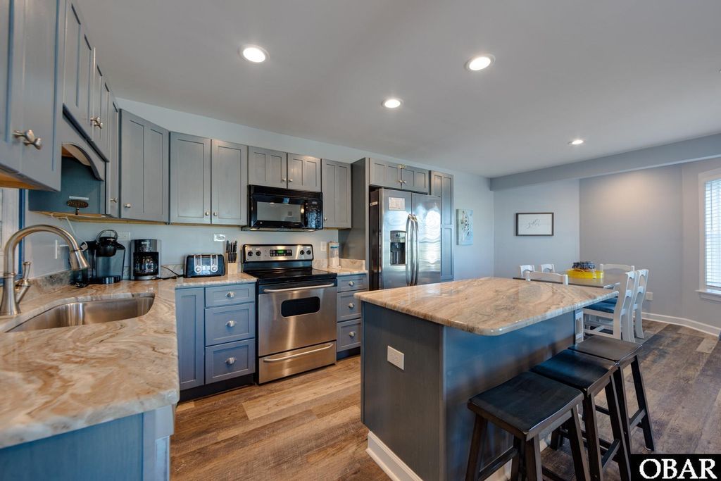 Image 12 of property listing at 1245 Duck Rd # 205, Duck, NC 27949