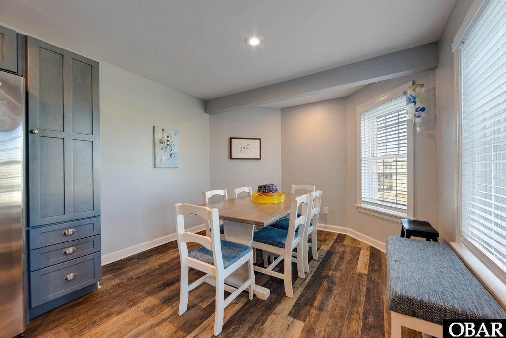 Image 16 of property listing at 1245 Duck Rd # 205, Duck, NC 27949