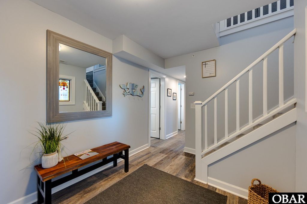 Image 5 of property listing at 1245 Duck Rd # 205, Duck, NC 27949