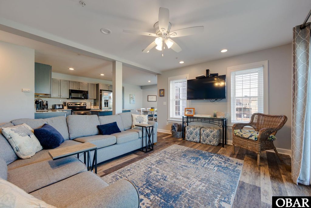 Image 10 of property listing at 1245 Duck Rd # 205, Duck, NC 27949