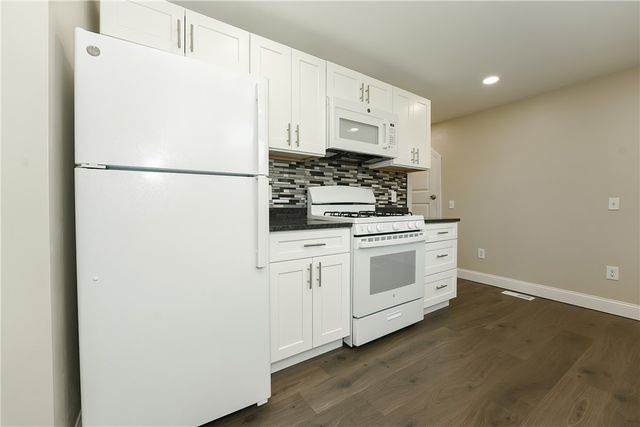 71 ST Elizabeth Street 1, Bristol, RI 02809