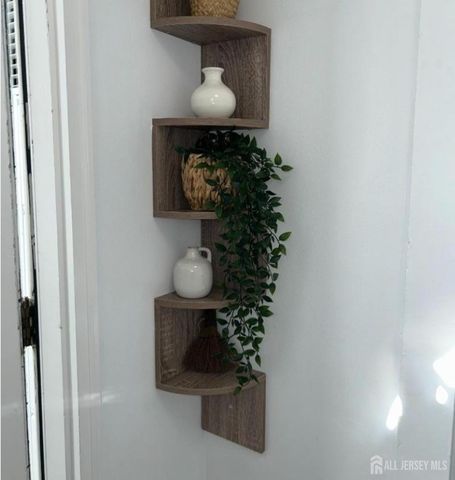 119 Columbus Place, Roselle Park, NJ 07204