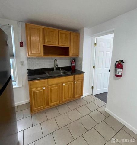 119 Columbus Place, Roselle Park, NJ 07204