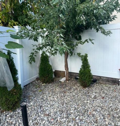 119 Columbus Place, Roselle Park, NJ 07204