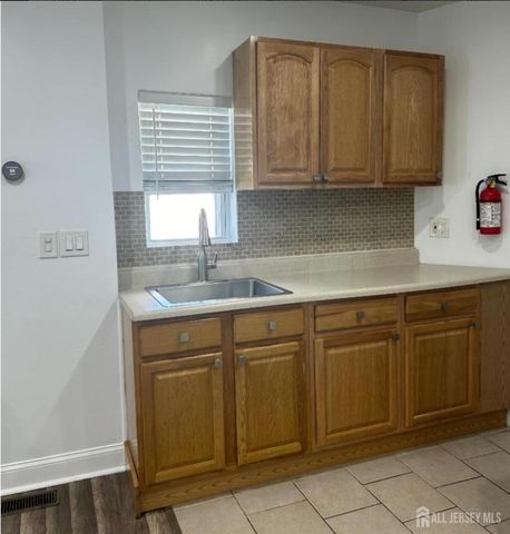 119 Columbus Place, Roselle Park, NJ 07204