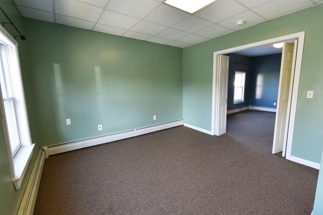 138 Maple Street, Rutland City, VT 05701