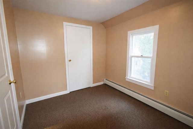 138 Maple Street, Rutland City, VT 05701