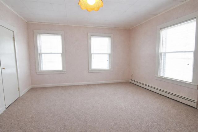 138 Maple Street, Rutland City, VT 05701