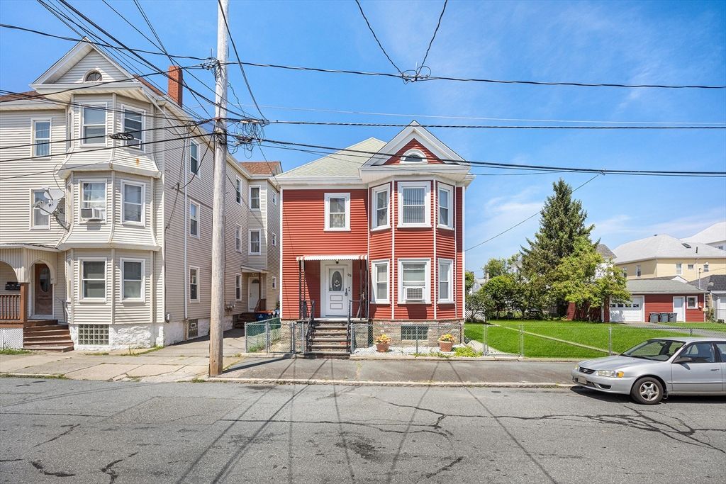 93 Sidney St, New Bedford, MA 02740