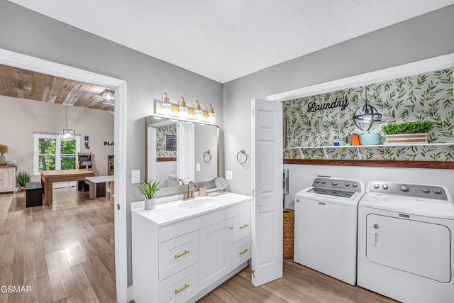 3401 Mountain Overlook Way, Sevierville, TN 37876