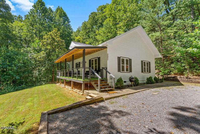 3401 Mountain Overlook Way, Sevierville, TN 37876