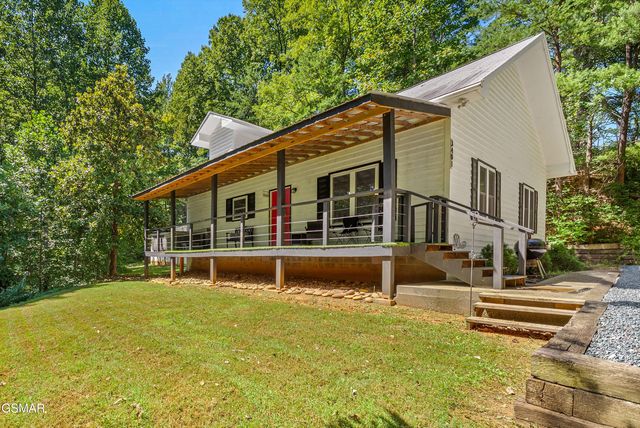 3401 Mountain Overlook Way, Sevierville, TN 37876