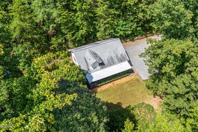 3401 Mountain Overlook Way, Sevierville, TN 37876