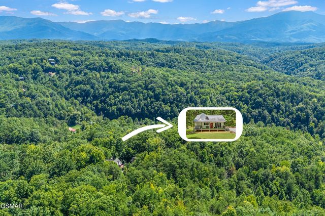 3401 Mountain Overlook Way, Sevierville, TN 37876