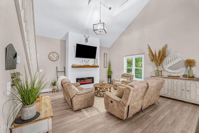 3401 Mountain Overlook Way, Sevierville, TN 37876