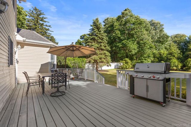 2211 Crompond Road, Yorktown Heights, NY 10598