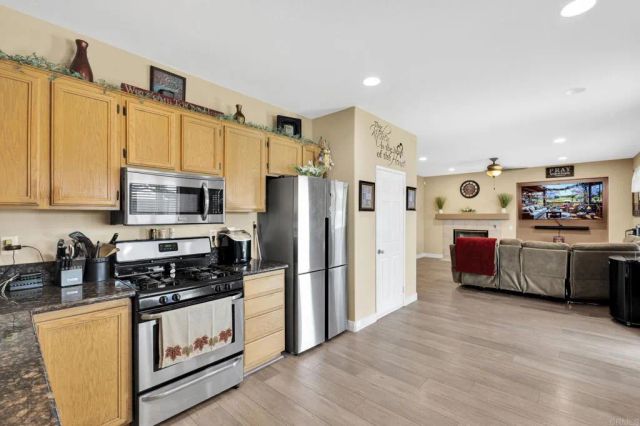 17866 Robusta Drive, Riverside, CA 92503
