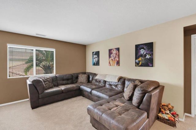 17866 Robusta Drive, Riverside, CA 92503