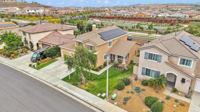 17866 Robusta Drive, Riverside, CA 92503