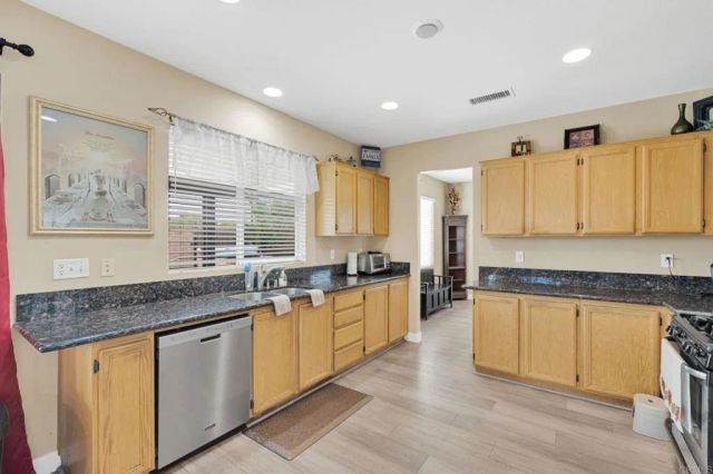 17866 Robusta Drive, Riverside, CA 92503