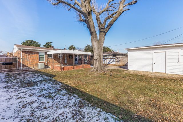 9308 Lindaro Lane, Dallas, TX 75228