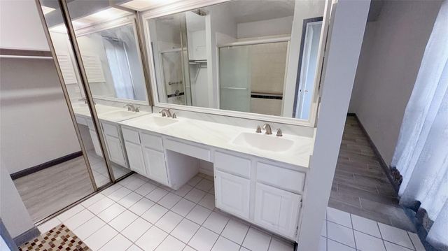 11643 Herald Square Drive, Houston, TX 77099