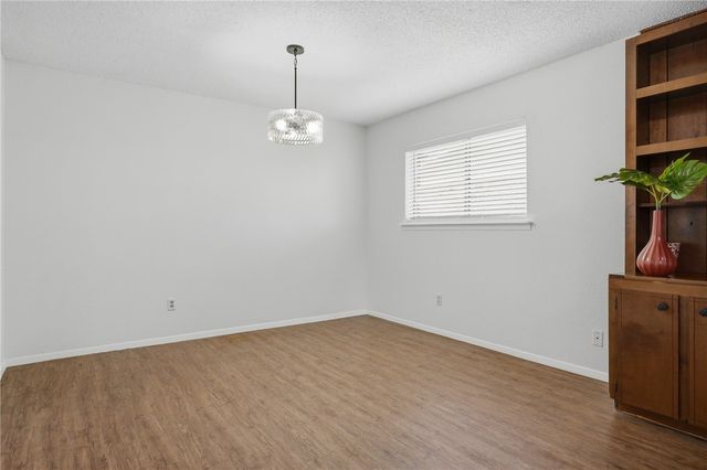 2113 Saint Charles Dr, Portland, TX 78374