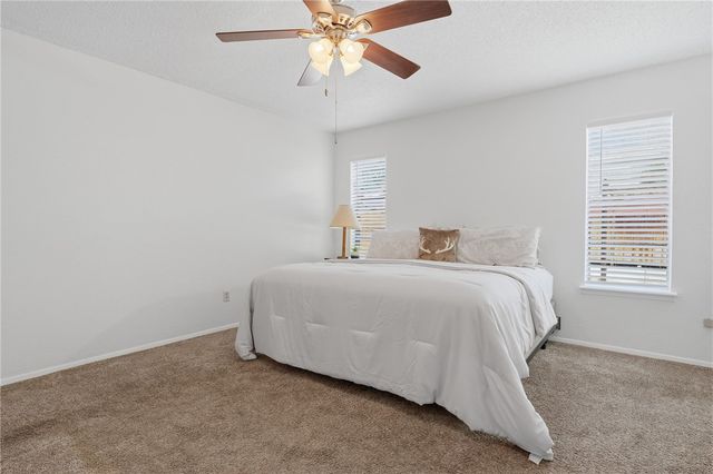 2113 Saint Charles Dr, Portland, TX 78374
